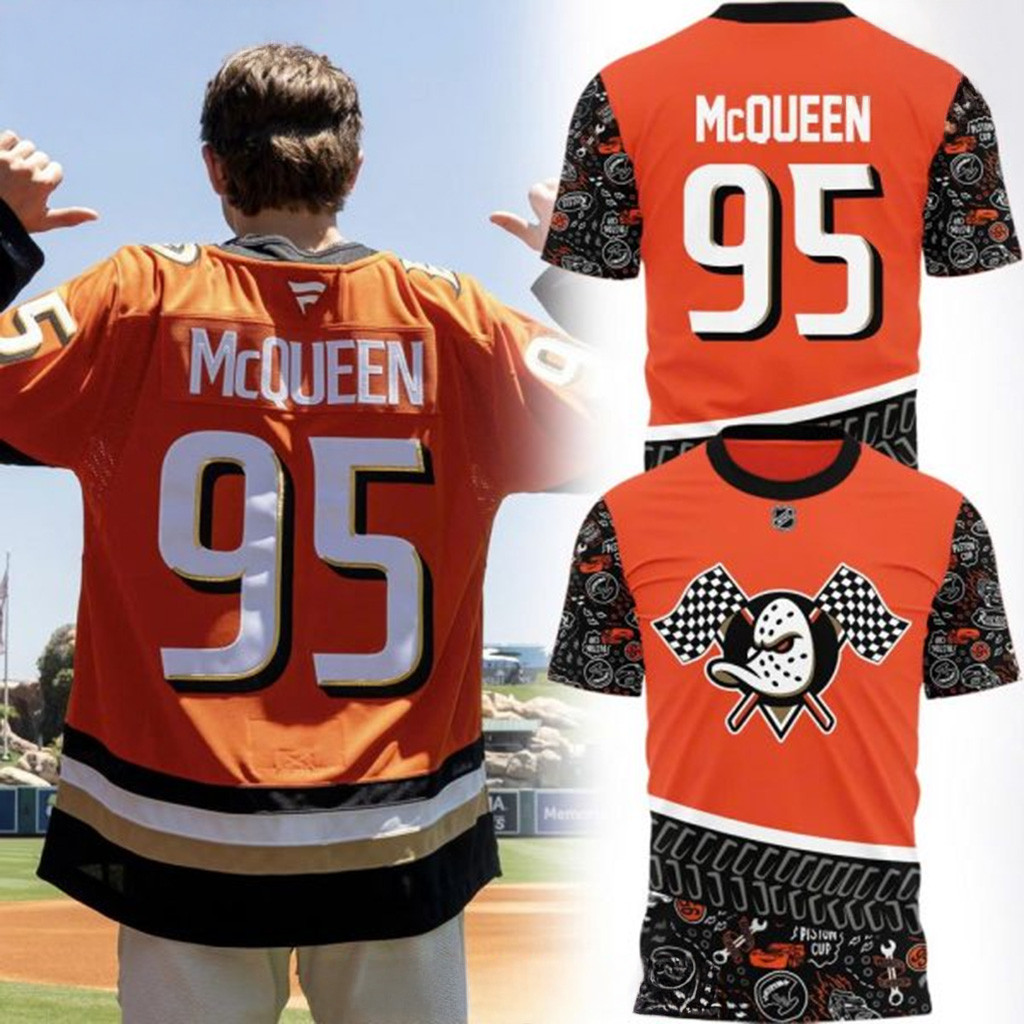 2025 Lightning Mcqueen X Anaheim Ducks Special T-Shirt Gifts For Hockey Fan