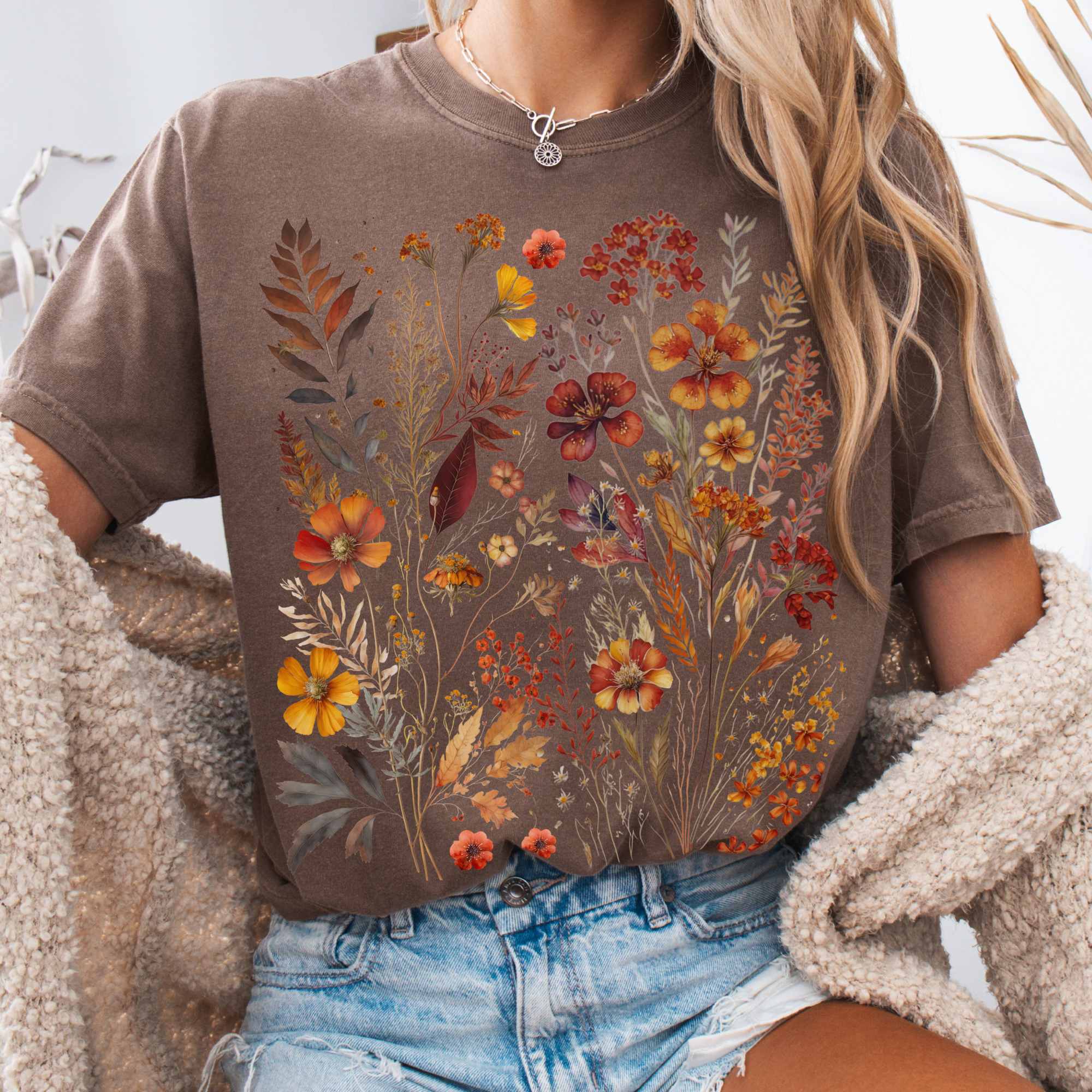 Vintage Cottagecore Fall Wildflowers T-Shirt Best Gift For Girl