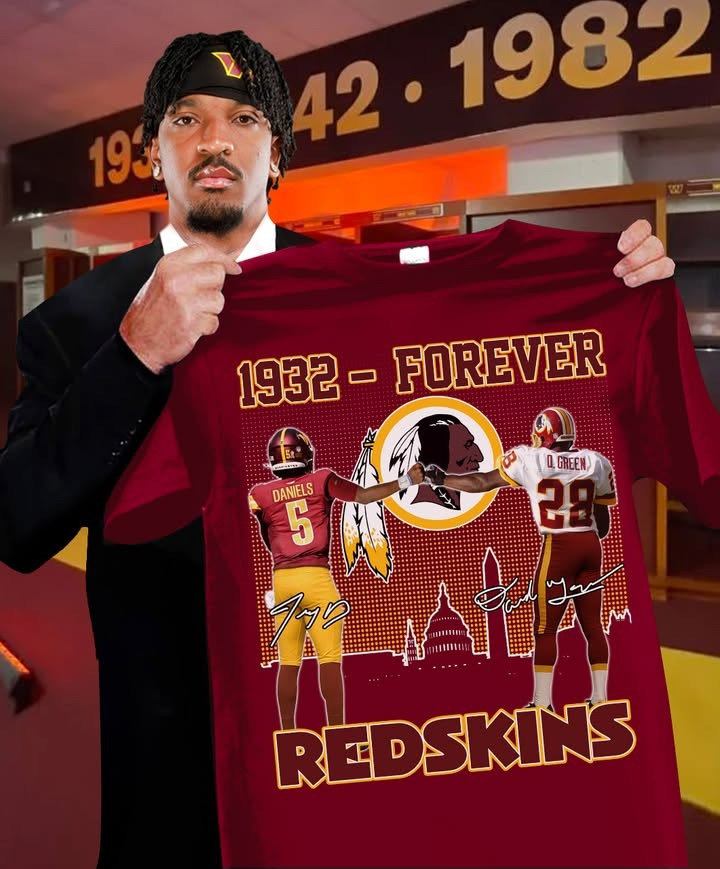 Washington Commanders Redskins 1932-Forever Signatures Skyline Shirt Gifts For Dad